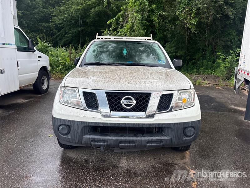 Nissan Frontier 4x2 Extended Cab Pickup (Inoperable) Други