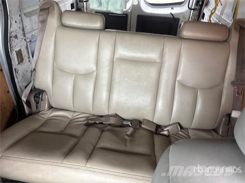 Nissan NV2500HD Dostavna vozila / kombiji