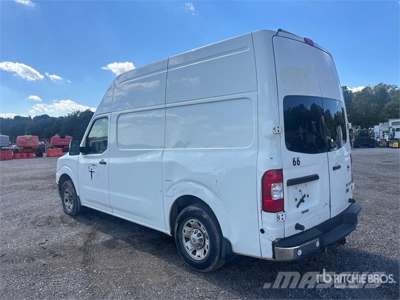 Nissan NV2500HD Lieferwagen