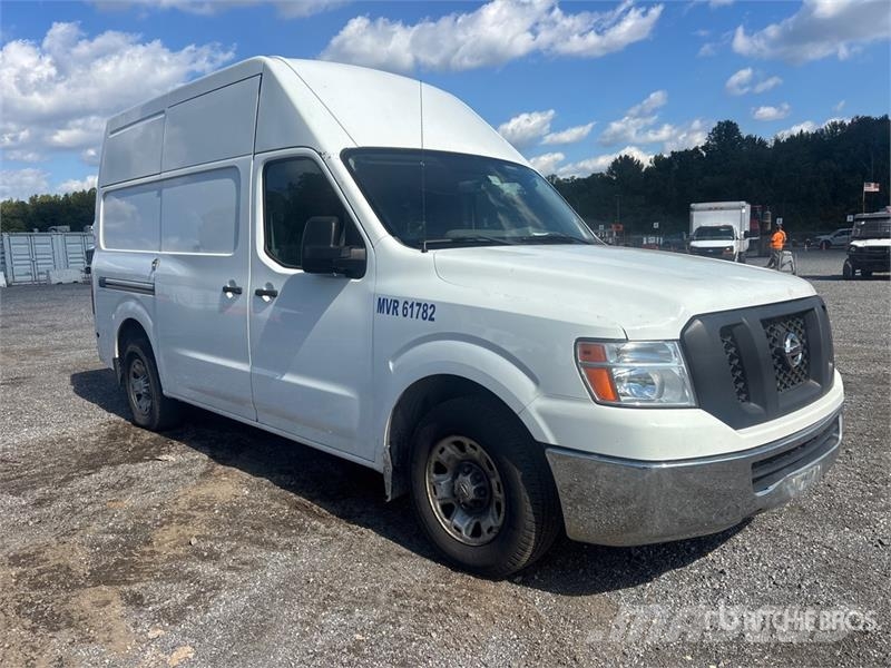 Nissan NV2500HD Lieferwagen