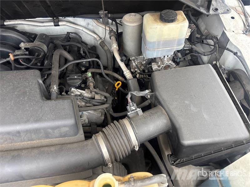 Nissan NV2500HD Dostavna vozila / kombiji
