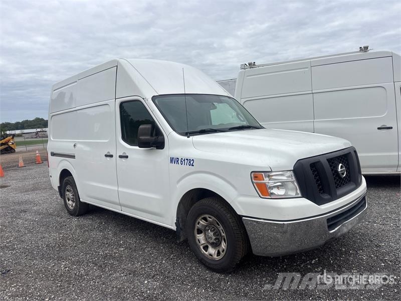 Nissan NV2500HD Dostavna vozila / kombiji