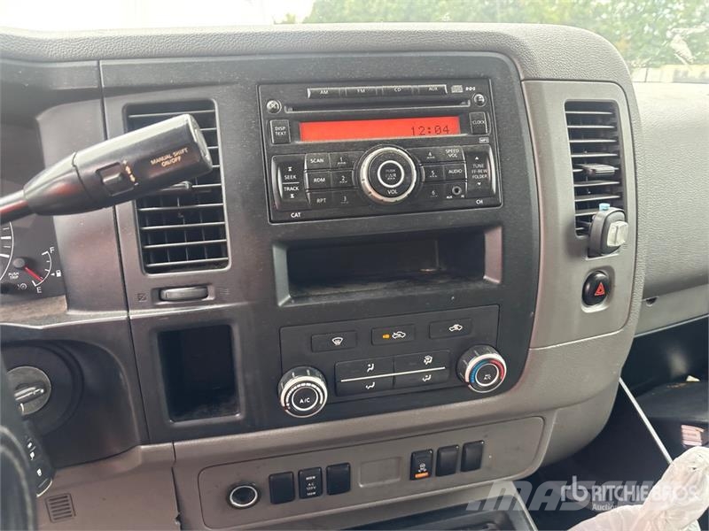 Nissan NV2500HD Dostavna vozila / kombiji