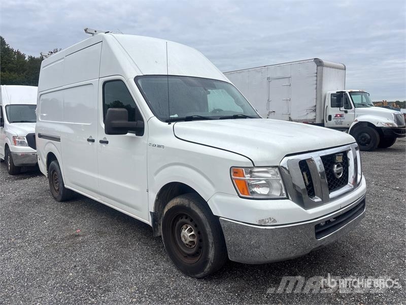 Nissan NV2500HD Dostavna vozila / kombiji