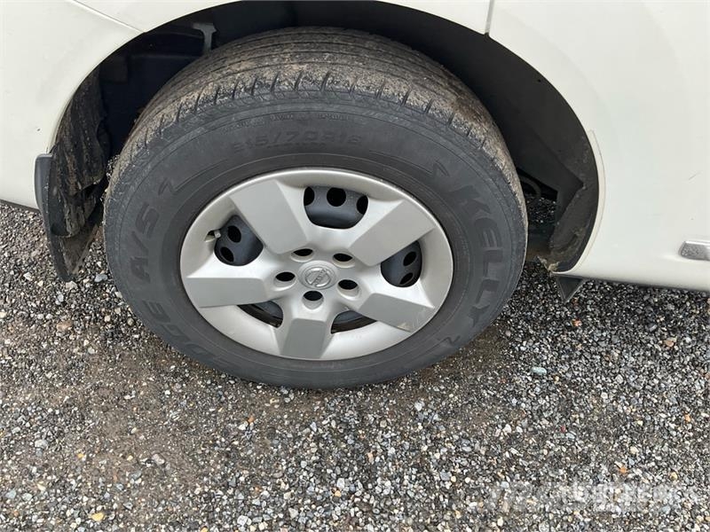 Nissan Rouge 2WD SUV Auto