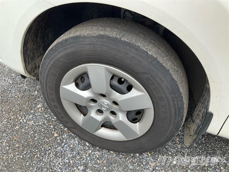 Nissan Rouge 2WD SUV Auto