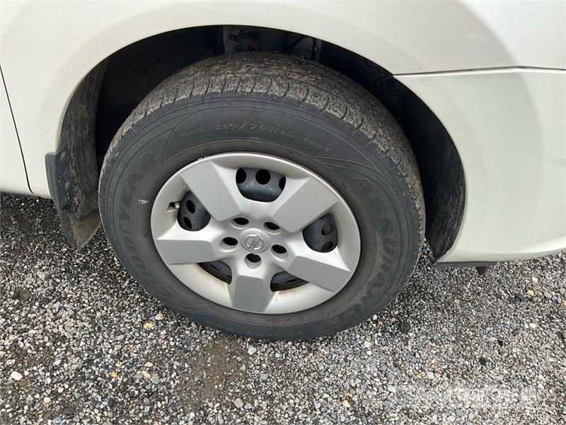 Nissan Rouge 2WD SUV Auto