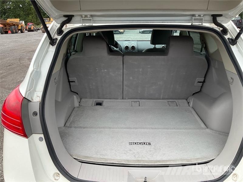 Nissan Rouge 2WD SUV Auto