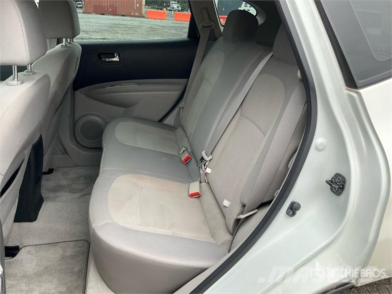 Nissan Rouge 2WD SUV Auto