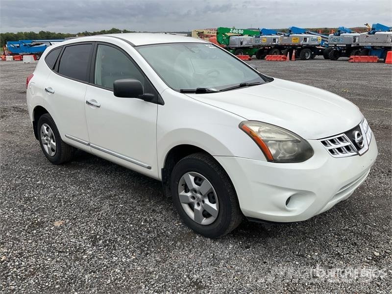 Nissan Rouge 2WD SUV Auto