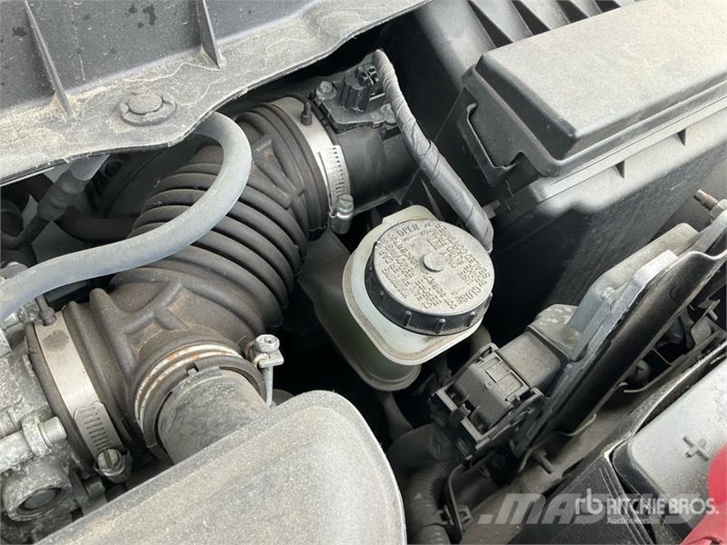 Nissan Rouge 2WD SUV Auto