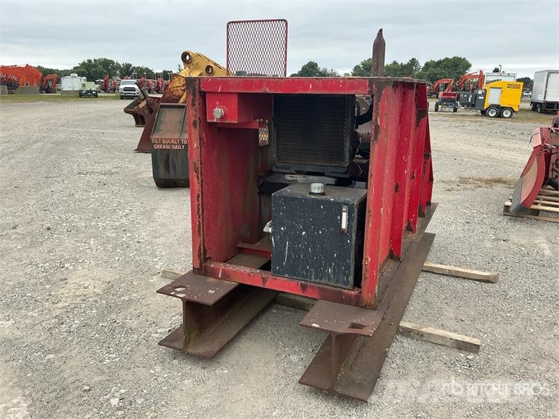 Northeast Industrial NE15HD15 15000 lb Winch Pacēlāji, vinčas un materiālu lifti