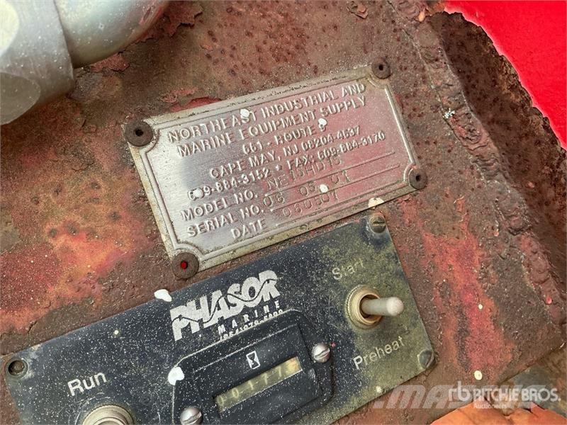 Northeast Industrial NE15HD15 Winch Pacēlāji, vinčas un materiālu lifti