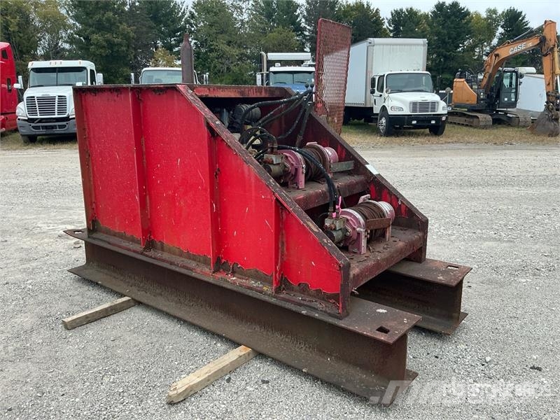 Northeast Industrial NE15HD15 15000 lb Winch Pacēlāji, vinčas un materiālu lifti