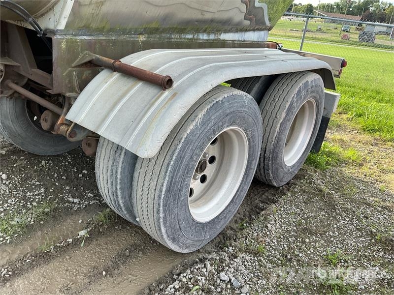 Nova 7000 gal T/A Tanker Trailer Tartályos pótkocsik