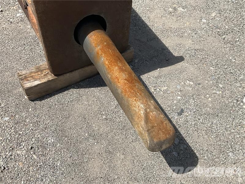 NPK GH-15 Q/C Hydraulic Breaker Hüdrohaamrid