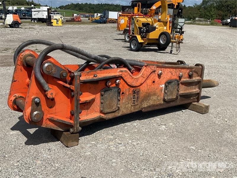 NPK GH-15 Q/C Hydraulic Breaker Hüdrohaamrid