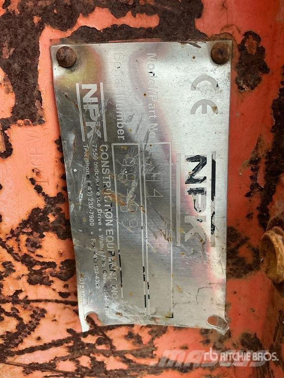 NPK GH-4 18 in Hydraulic Breaker Bourací kladiva / Sbíječky