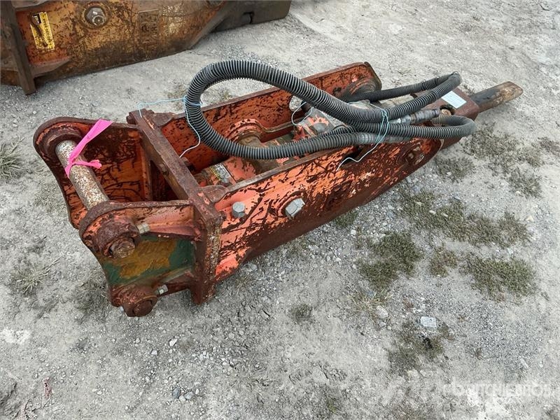 NPK GH-4 18 in Hydraulic Breaker Bourací kladiva / Sbíječky