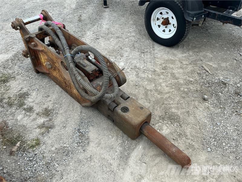 NPK GH-4 18 in Hydraulic Breaker Bourací kladiva / Sbíječky