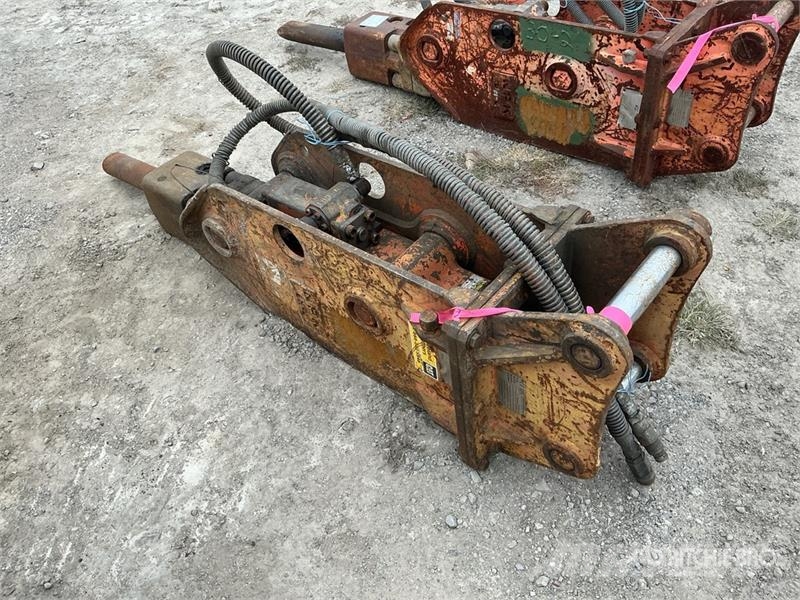 NPK GH-4 18 in Hydraulic Breaker Bourací kladiva / Sbíječky