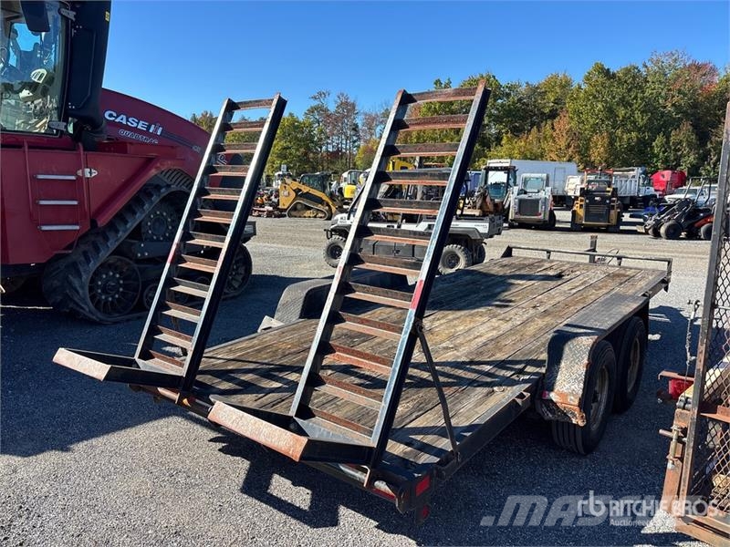 Pequea MP18 18 ft T/A Equipment Trailer Prívesy na prepravu automobilov