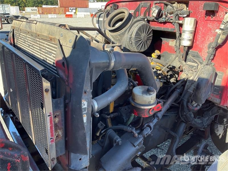 Peterbilt 330 Kiper tovornjaki