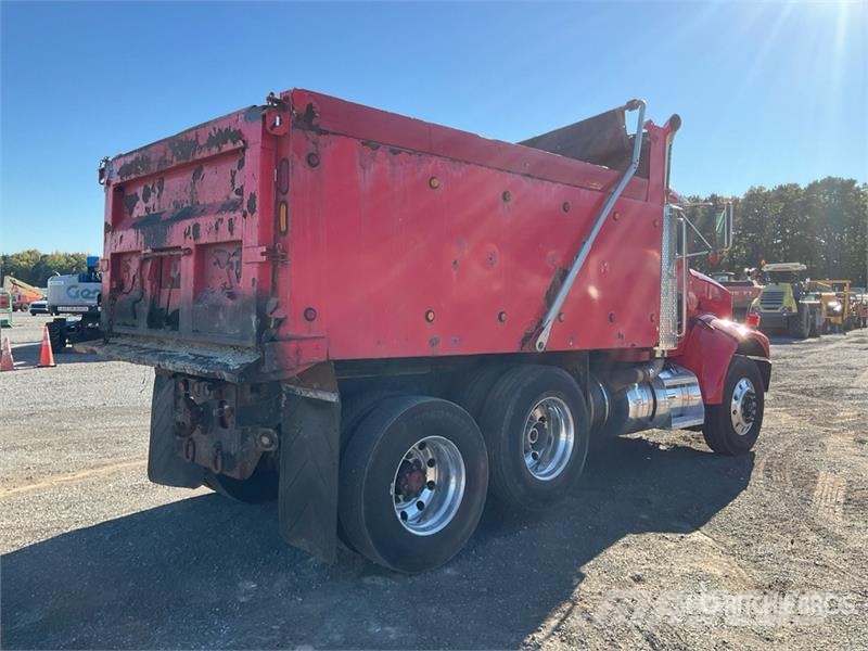 Peterbilt 330 Kiper tovornjaki