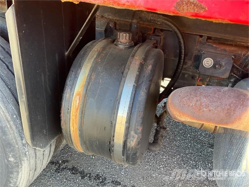 Peterbilt 330 Kiper tovornjaki