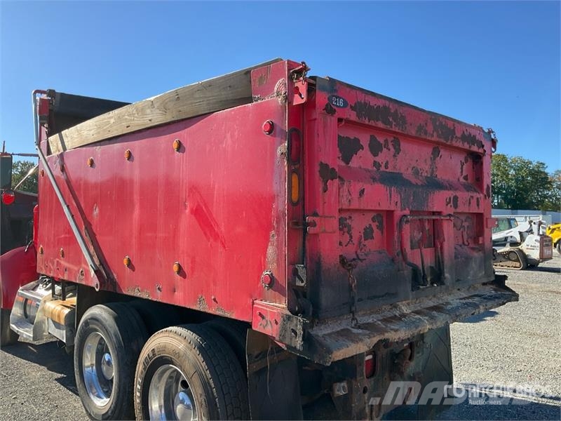 Peterbilt 330 Kiper tovornjaki