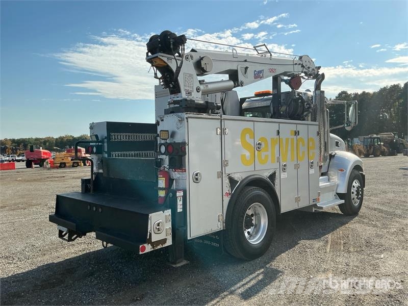 Peterbilt 330 4x2 Service Truck Veicoli municipali