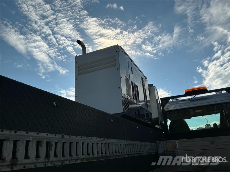 Peterbilt 330 4x2 Service Truck Komunalna vozila