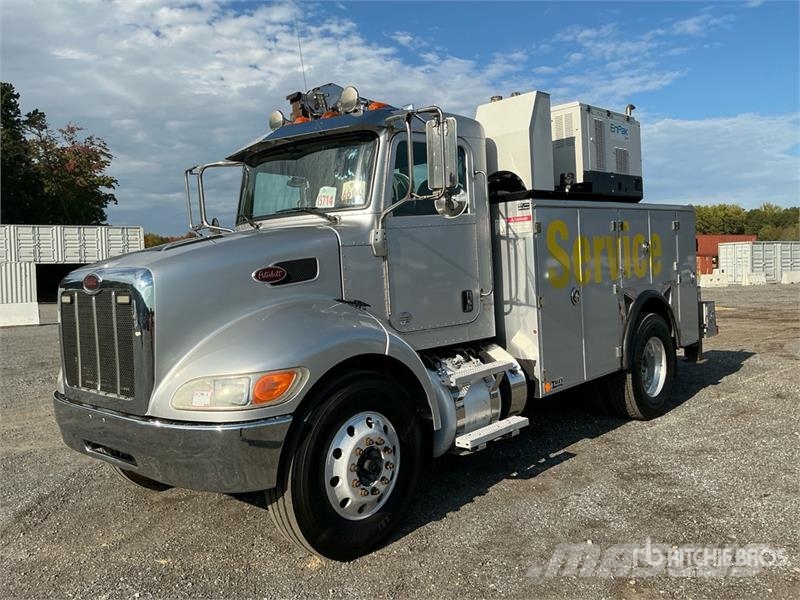 Peterbilt 330 4x2 Service Truck Veicoli municipali