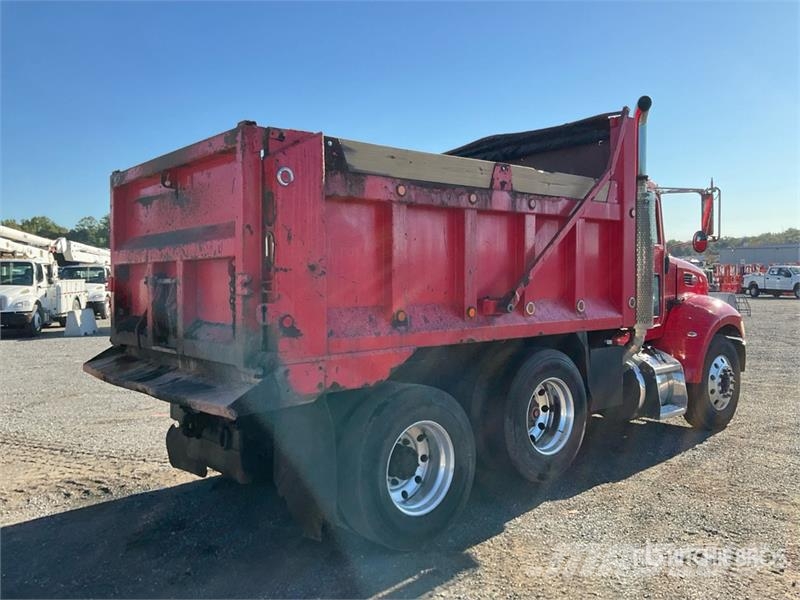 Peterbilt 335 Kiper tovornjaki