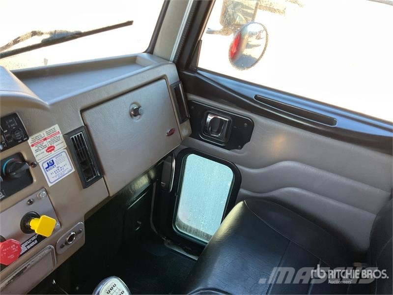 Peterbilt 335 Kiper tovornjaki