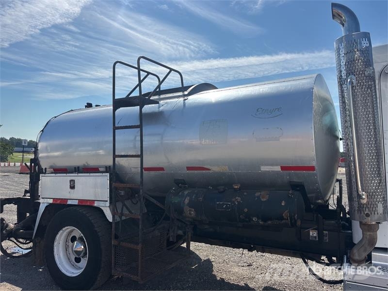 Peterbilt 337 Tanker trucks