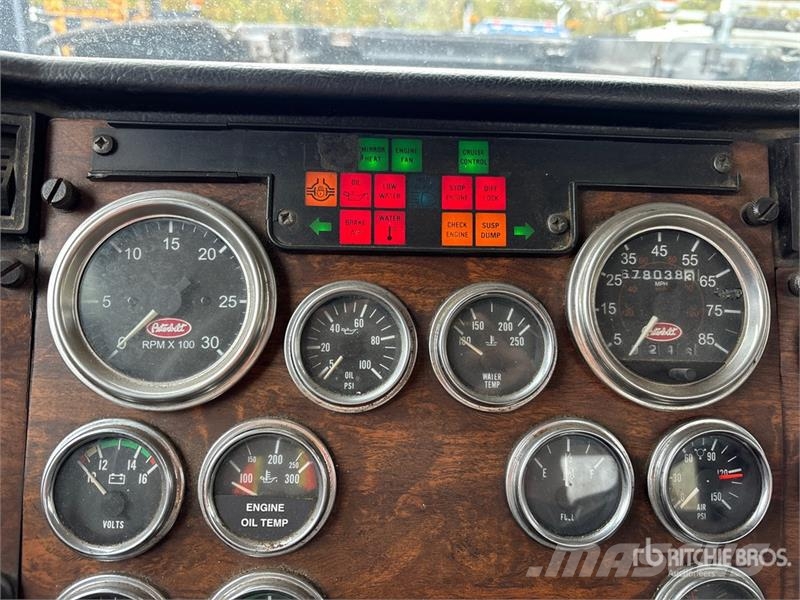Peterbilt 357 Cabines
