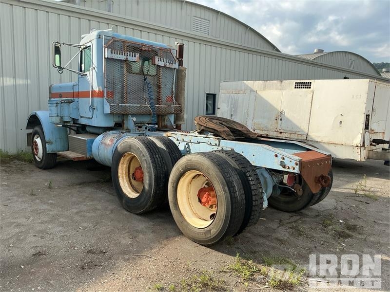Peterbilt 359F-A 6x4 T/A Day Cab Truck Tractor 트랙터 유닛