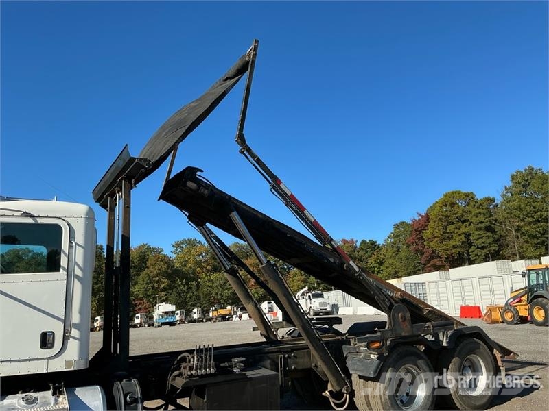 Peterbilt 365 Camion multibenne