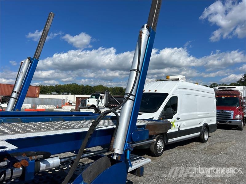 Peterbilt 365 6x4 Car Carrier Truck Evakuatori