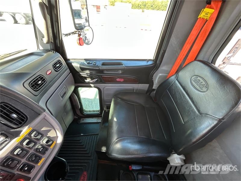 Peterbilt 365 6x4 Car Carrier Truck Evakuatori