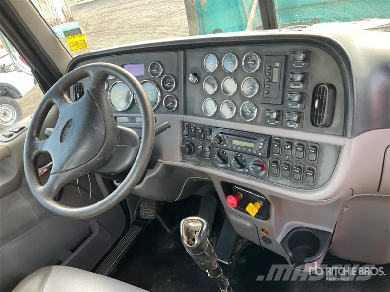 Peterbilt 365 8x6 Cab and Chassis Kabine i unutrašnjost