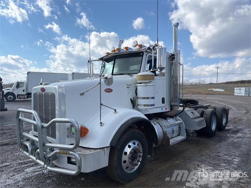 Peterbilt 367 وحدات الجر