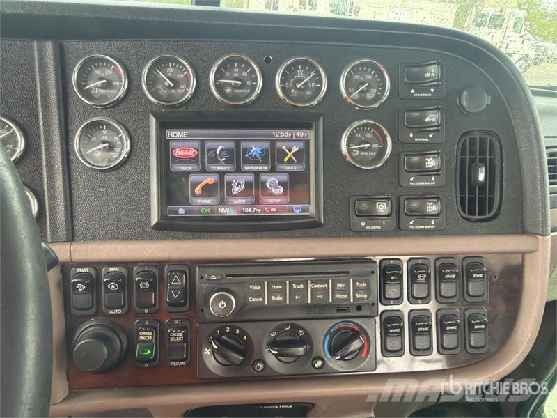 Peterbilt 367 وحدات الجر