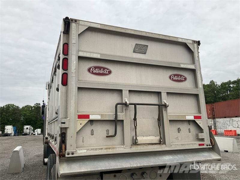 Peterbilt 379 Camiones bañeras basculantes o volquetes