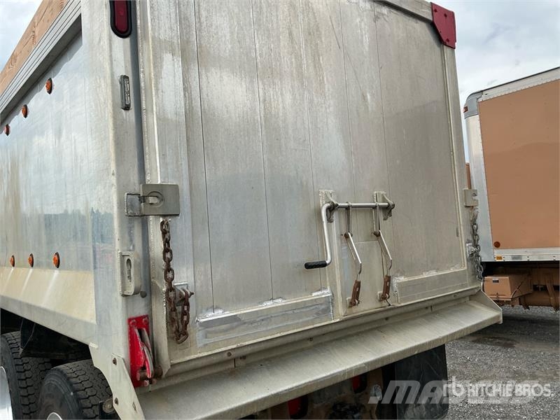 Peterbilt 388 Camiões basculantes