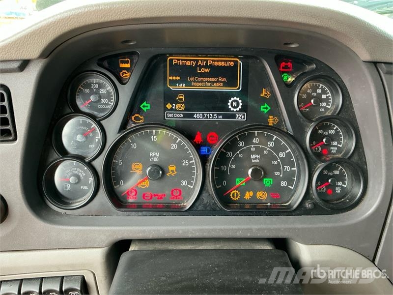 Peterbilt 567 Billenő teherautók