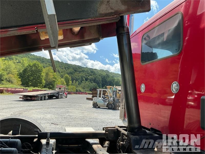 Peterbilt 567 Kipper