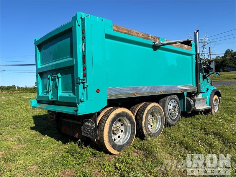 Peterbilt 567 Sklápače