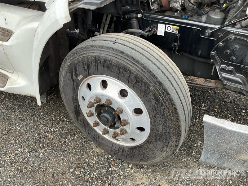 Peterbilt 579 Tractor Units